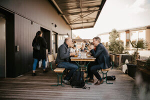 Vernetzung beim Mittagessen des Innovation Camp "Creative Care" in Breisach